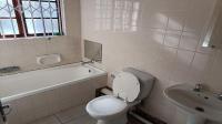 Bathroom 1 of property in Scottsville PMB