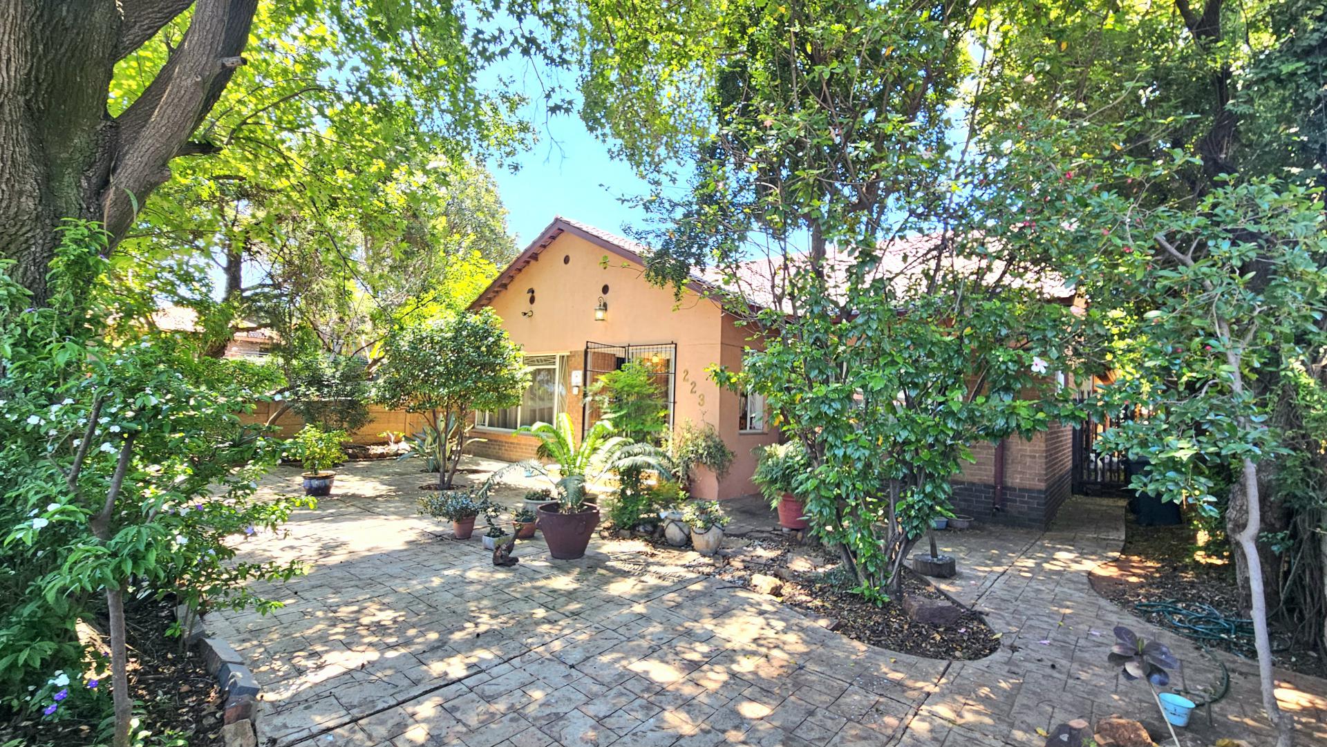  of property in Capital Park