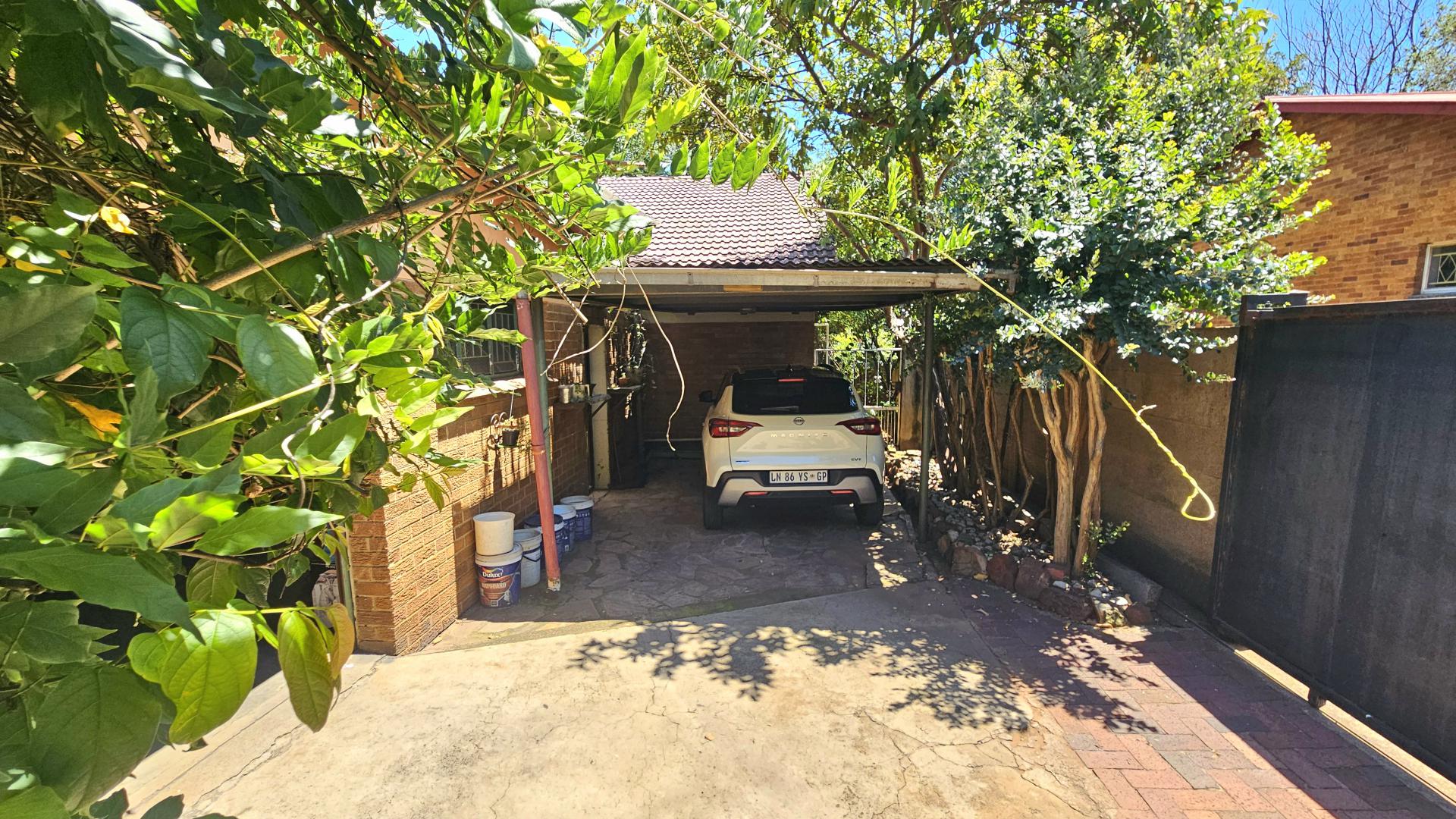  of property in Capital Park