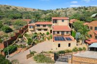  of property in Magalieskruin