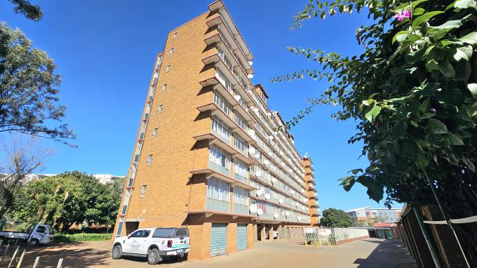 2 Bedroom Apartment for Sale For Sale in Weavind Park - MR716930
