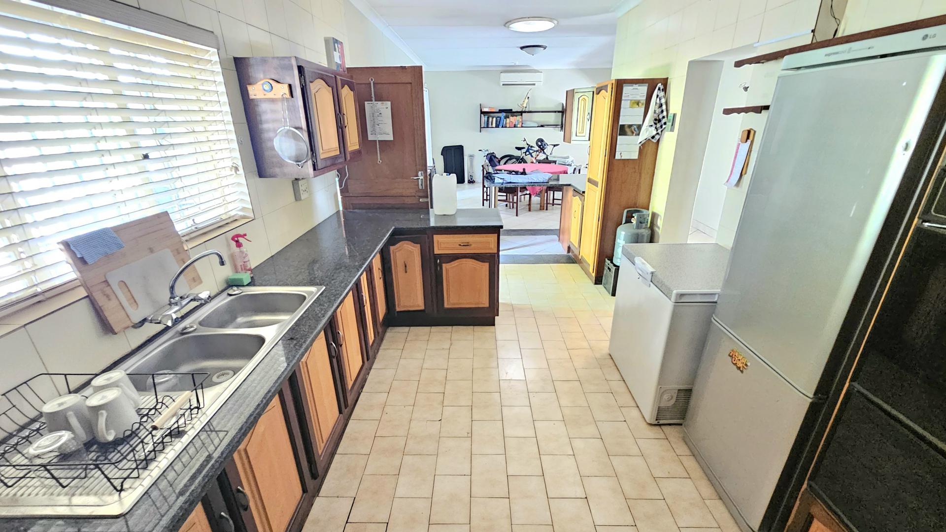  of property in Queenswood