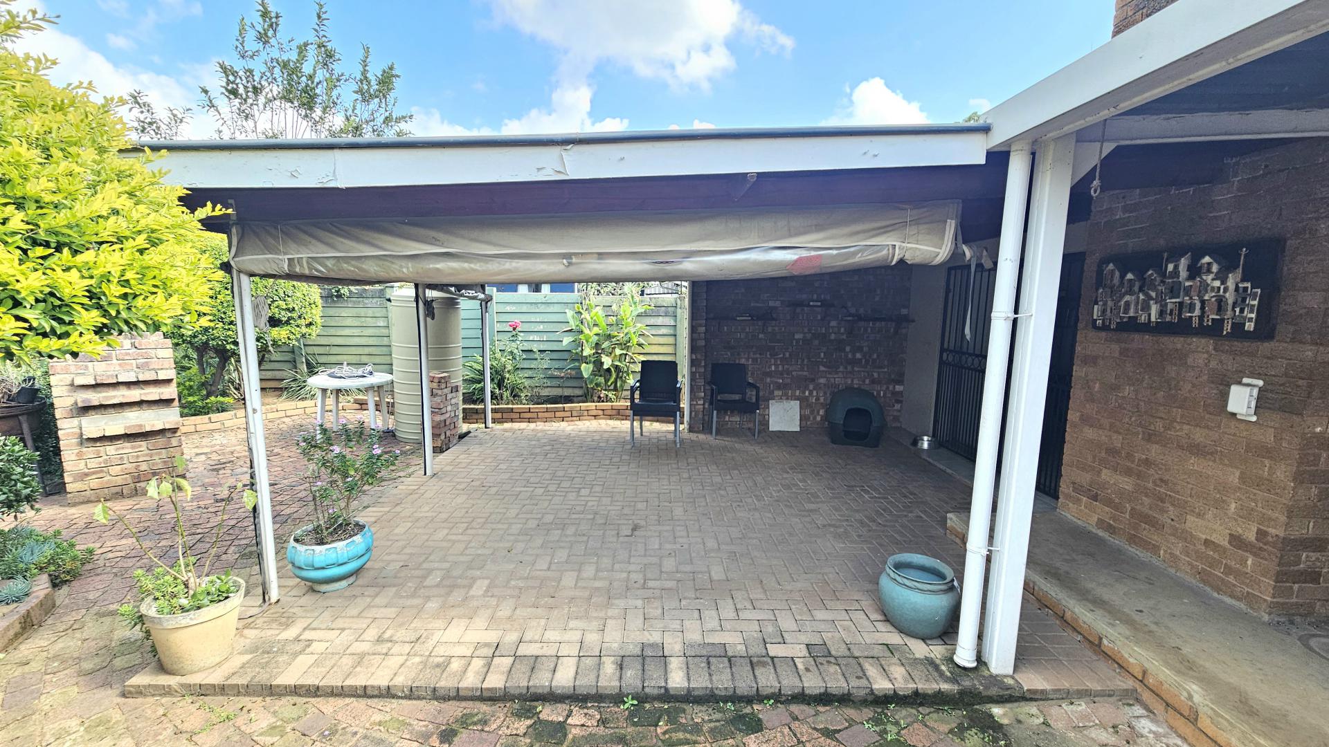  of property in Queenswood