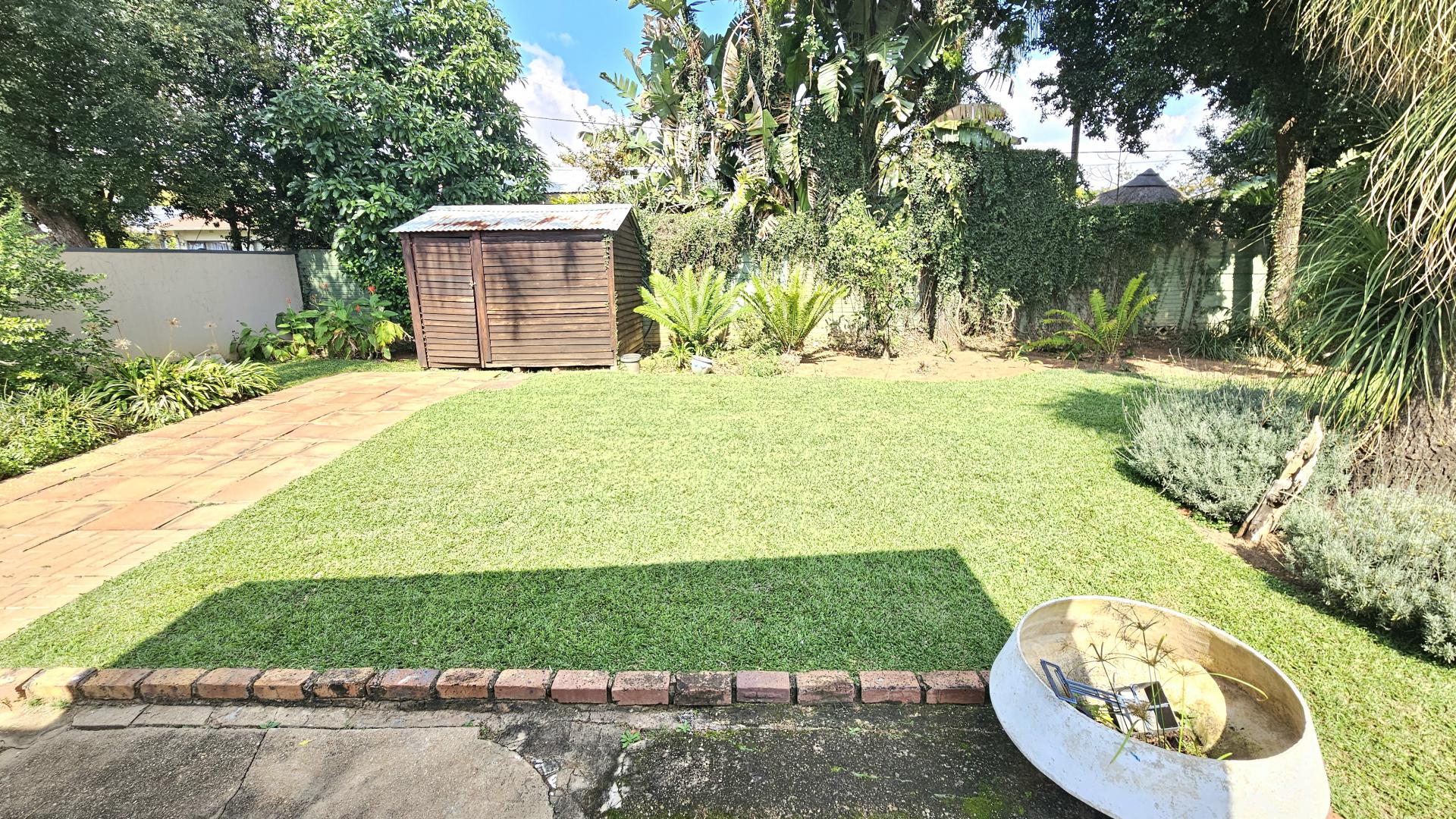  of property in Queenswood