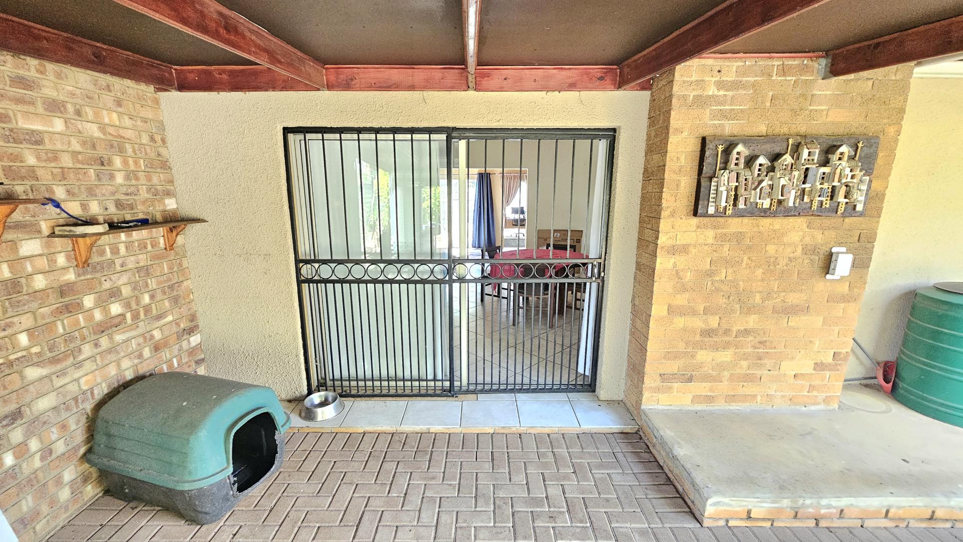  of property in Queenswood