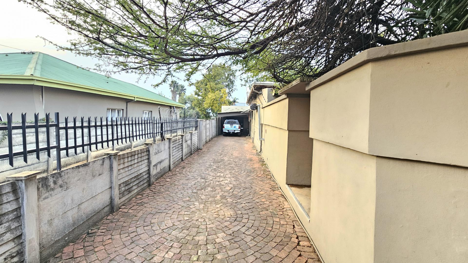  of property in Capital Park