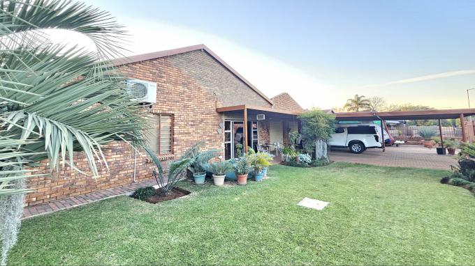 3 Bedroom House for Sale For Sale in Doornpoort - MR716947