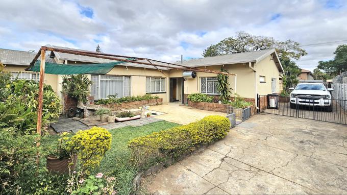 4 Bedroom House for Sale For Sale in Pretoria North - MR716951