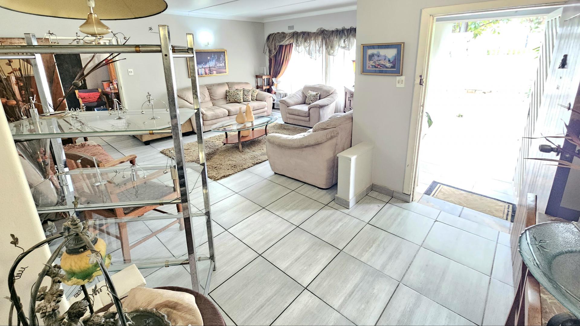  of property in East Lynne