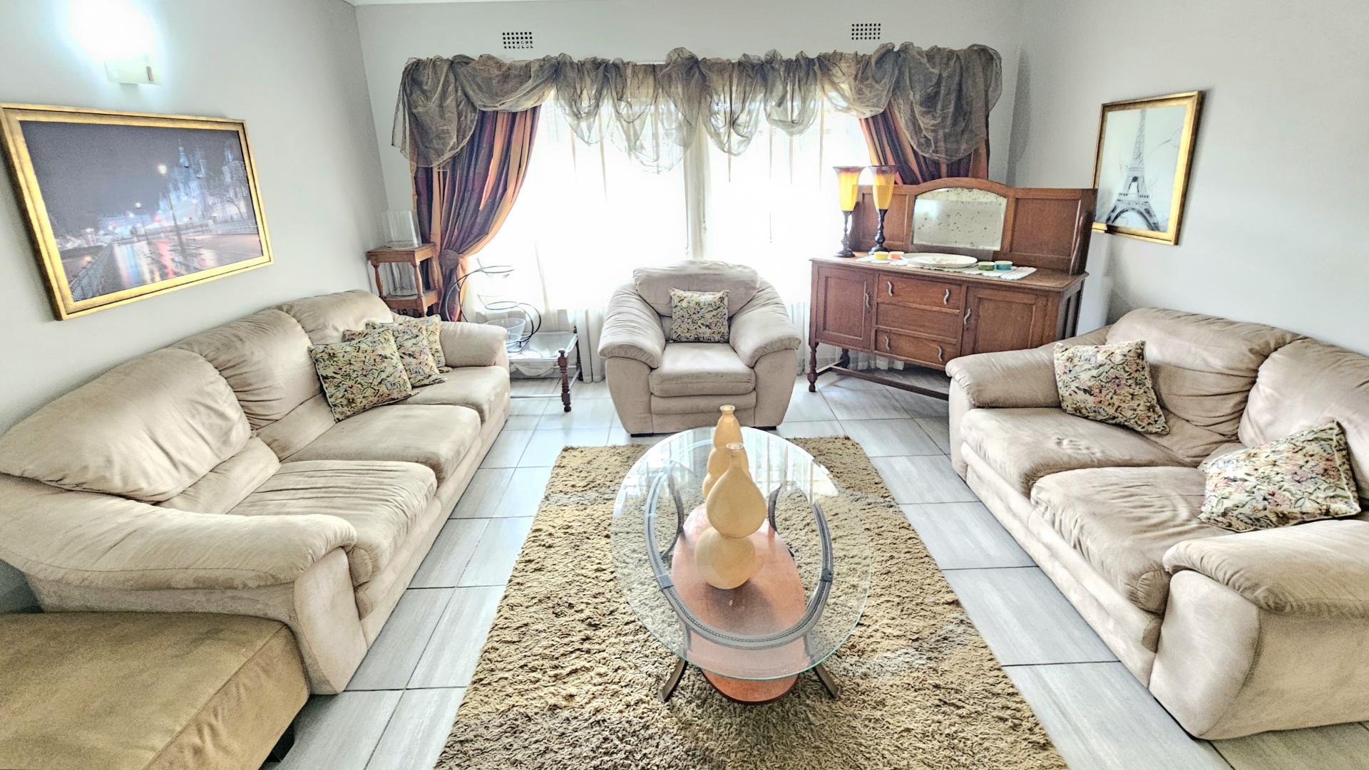  of property in East Lynne