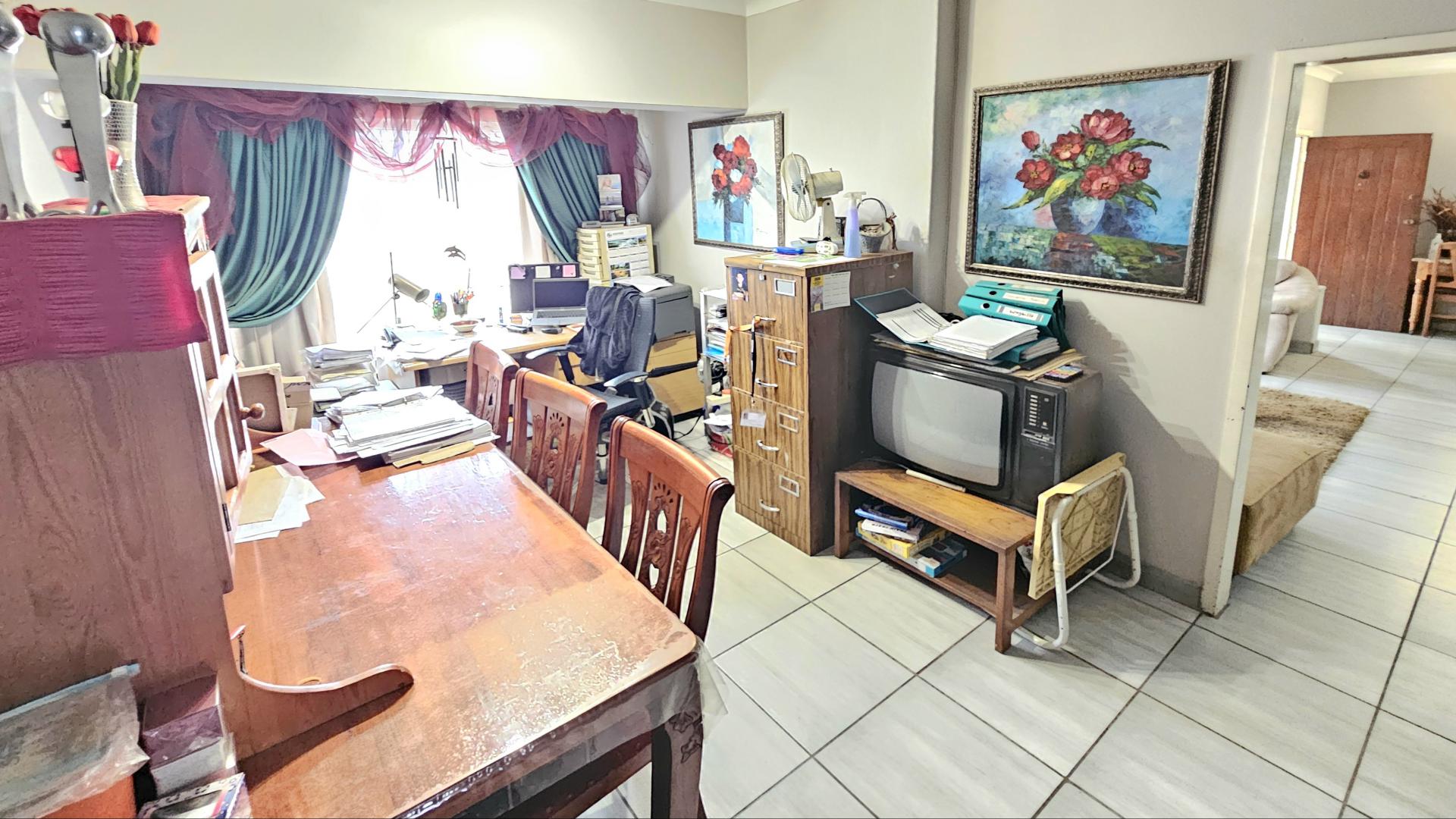  of property in East Lynne