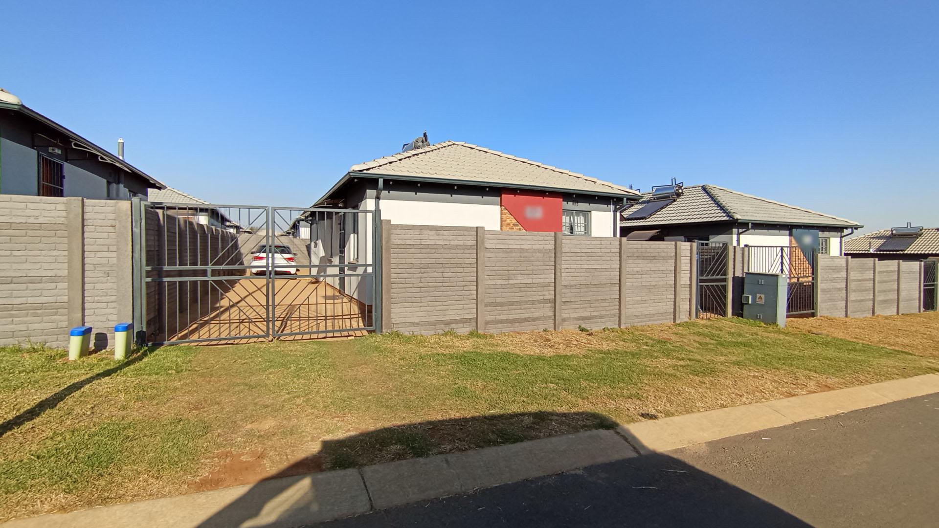 Front View of property in Glenway Estate