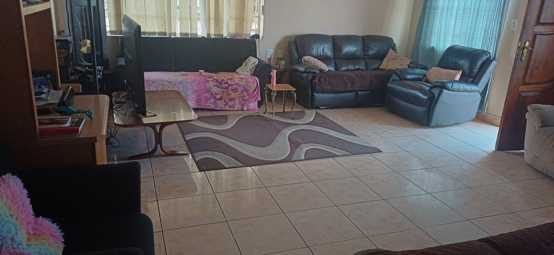  of property in Primrose