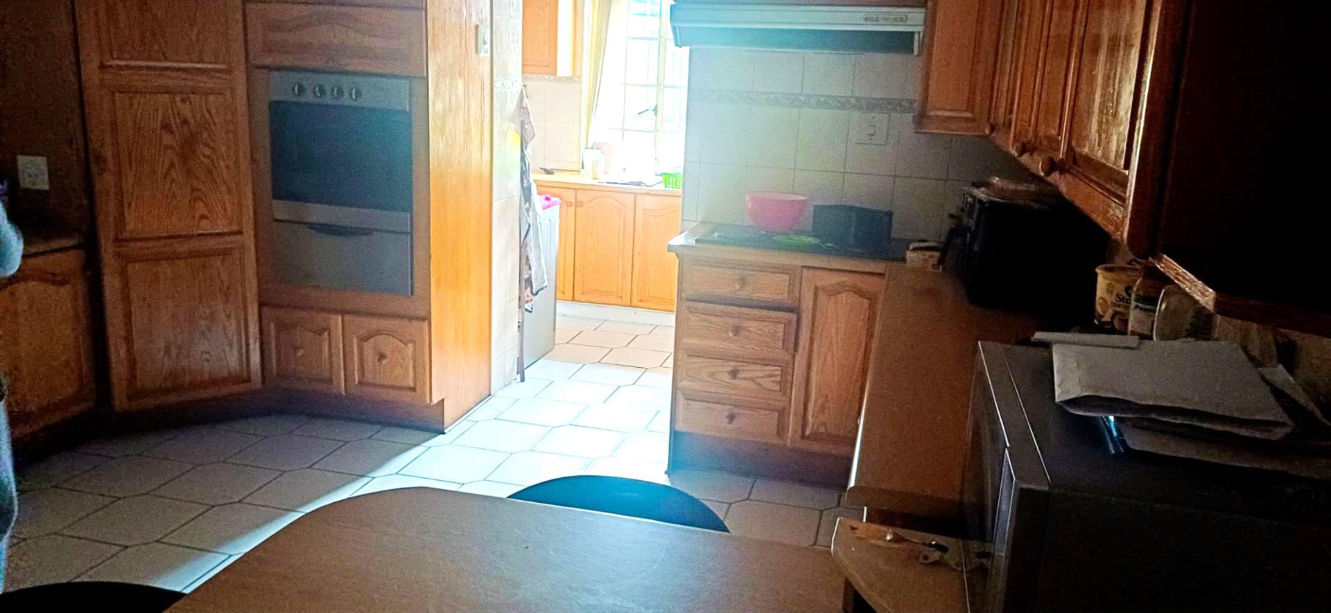  of property in Primrose