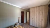 Bed Room 1 - 13 square meters of property in Amorosa
