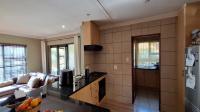 Kitchen - 12 square meters of property in Amorosa