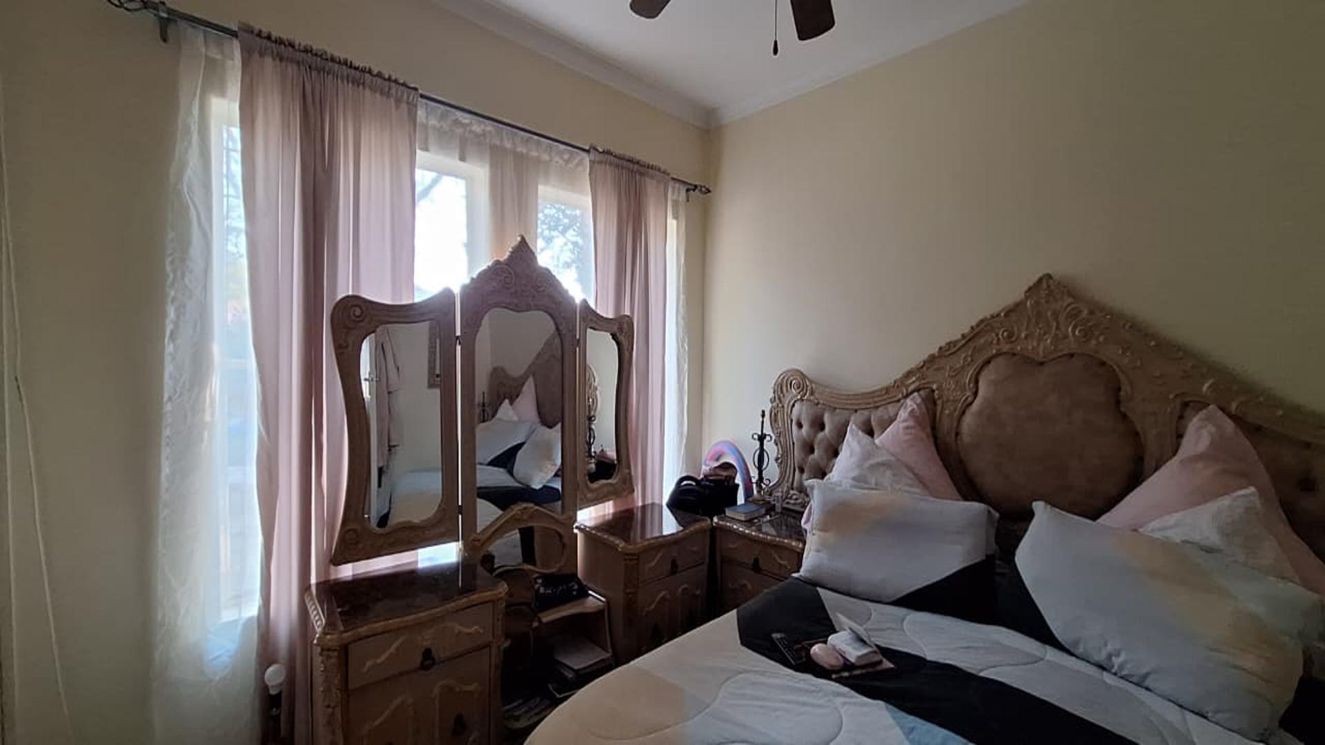 Bed Room 2 - 13 square meters of property in Sasolburg