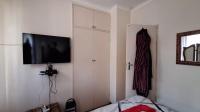 Bed Room 1 - 12 square meters of property in Sasolburg