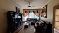 Lounges - 25 square meters of property in Sasolburg