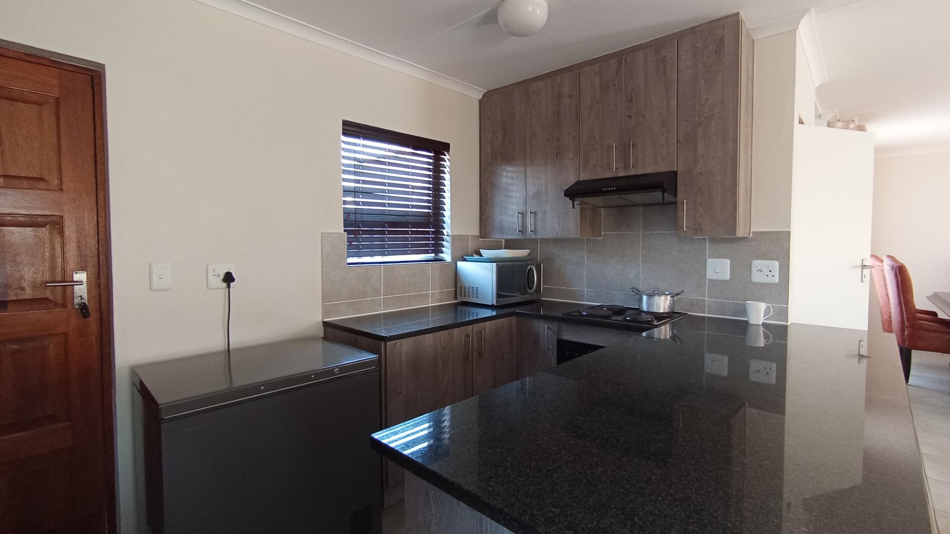 Kitchen - 10 square meters of property in Chantelle