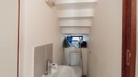 Guest Toilet - 2 square meters of property in Chantelle