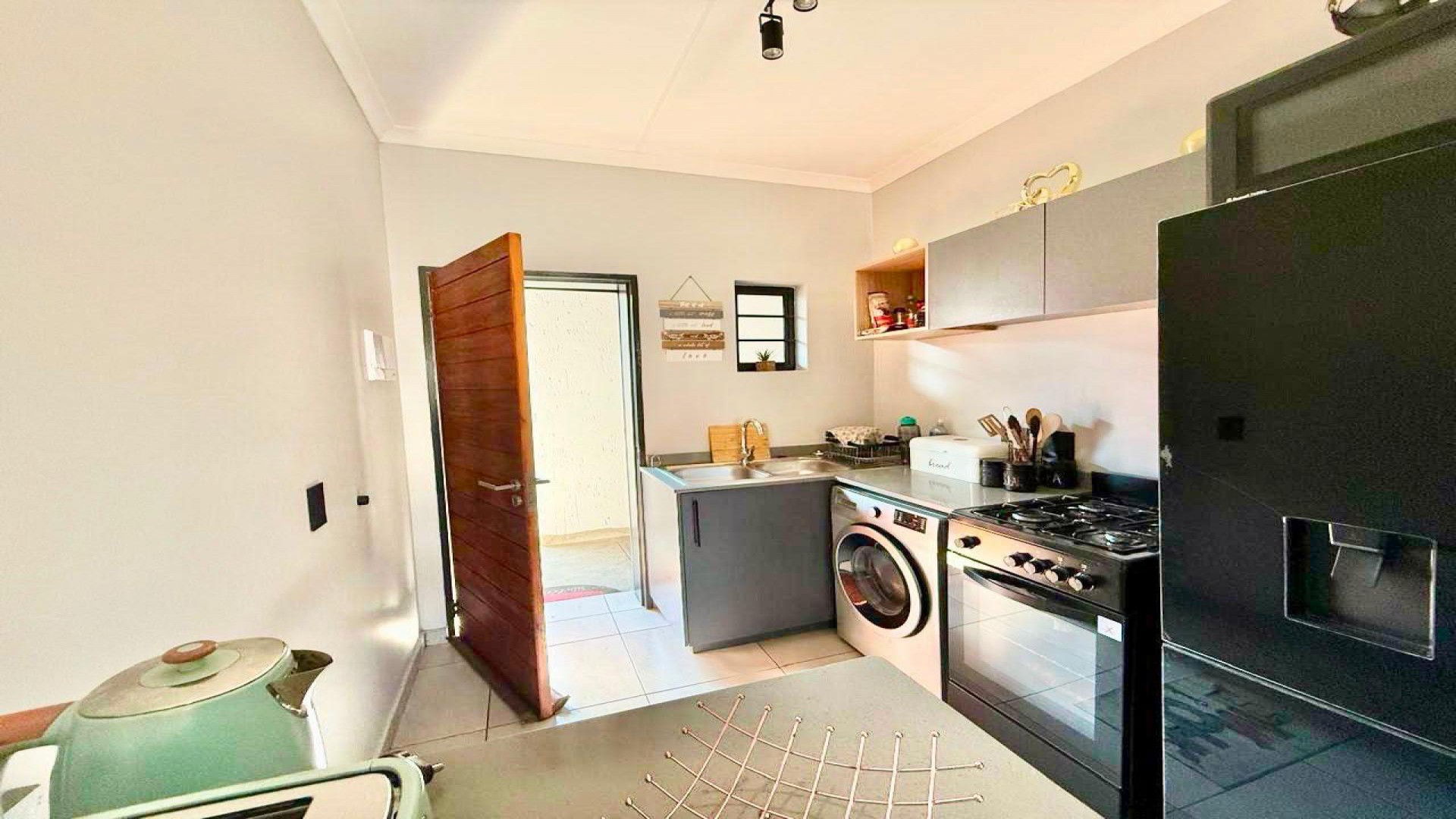 Kitchen of property in South Hills