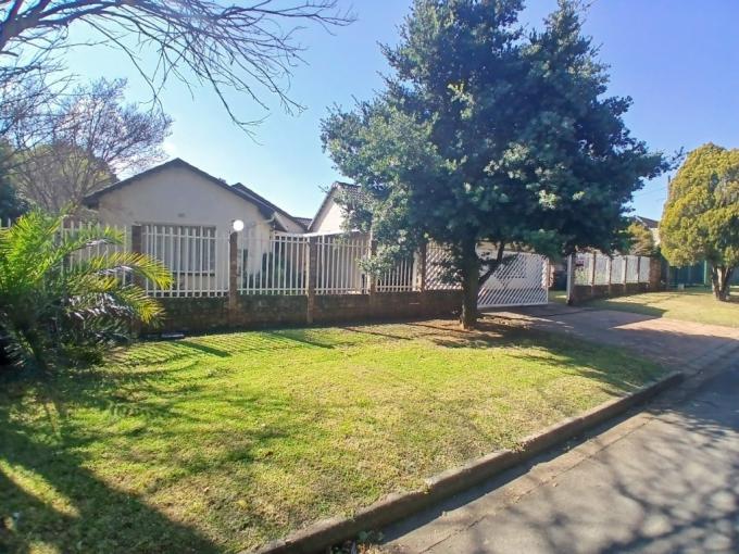House for Sale For Sale in Parkrand - MR717107