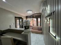  of property in Die Hoewes