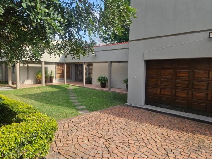 4 Bedroom House for Sale For Sale in Protea Park (North West) - MR717125