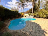  of property in Glenvista