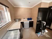  of property in Glenvista