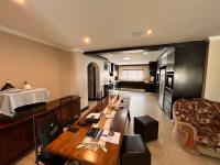  of property in Glenvista