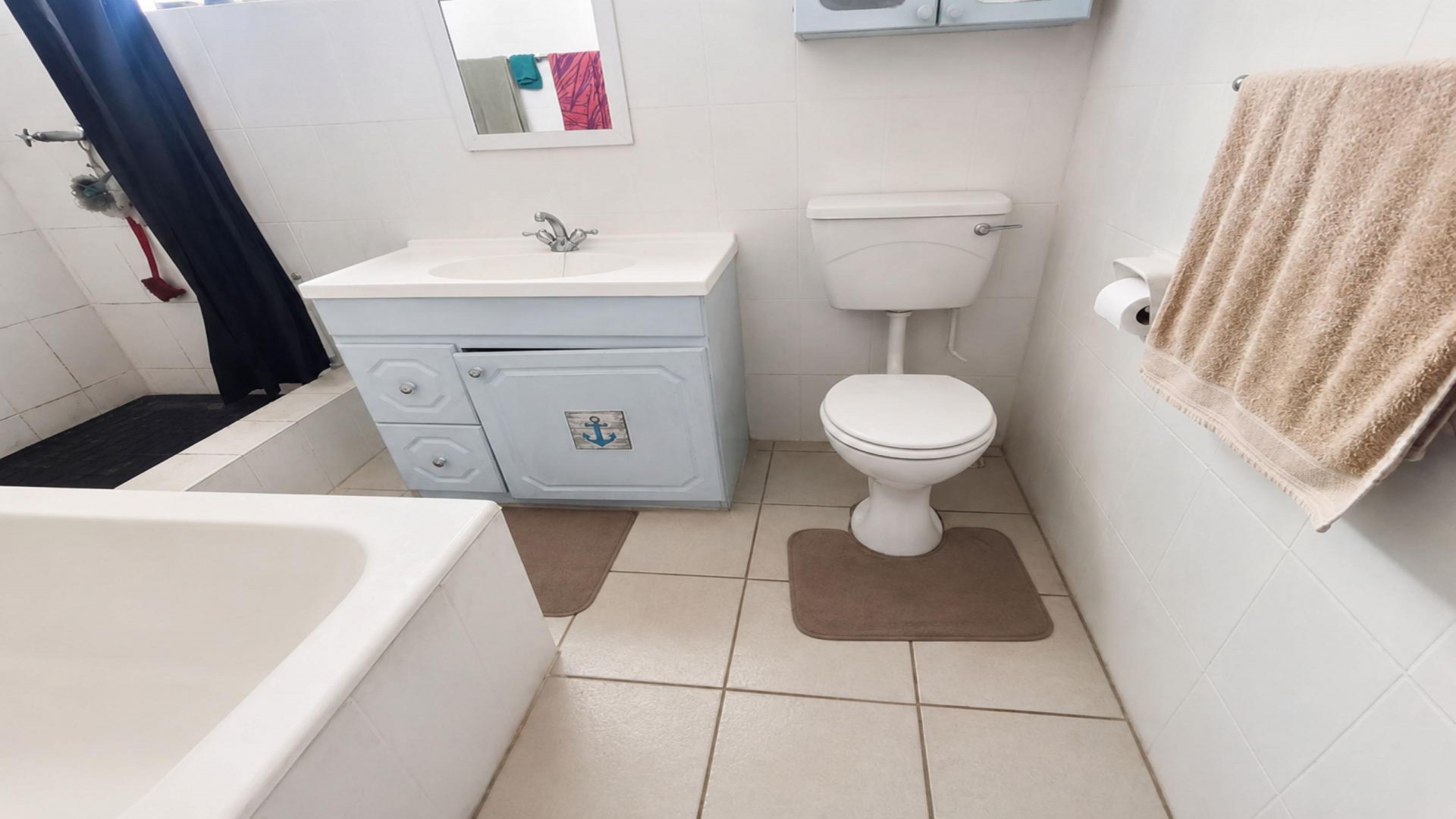 Bathroom 2 of property in Hibberdene