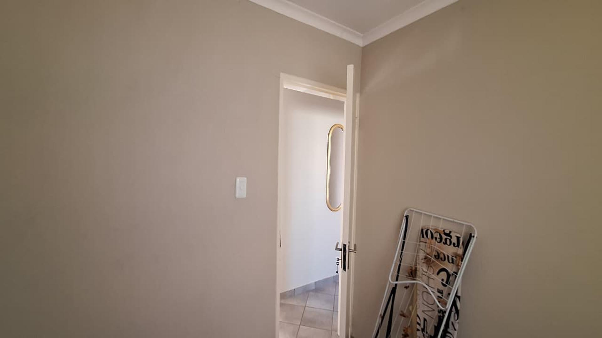 Bed Room 3 - 9 square meters of property in Wilfordon