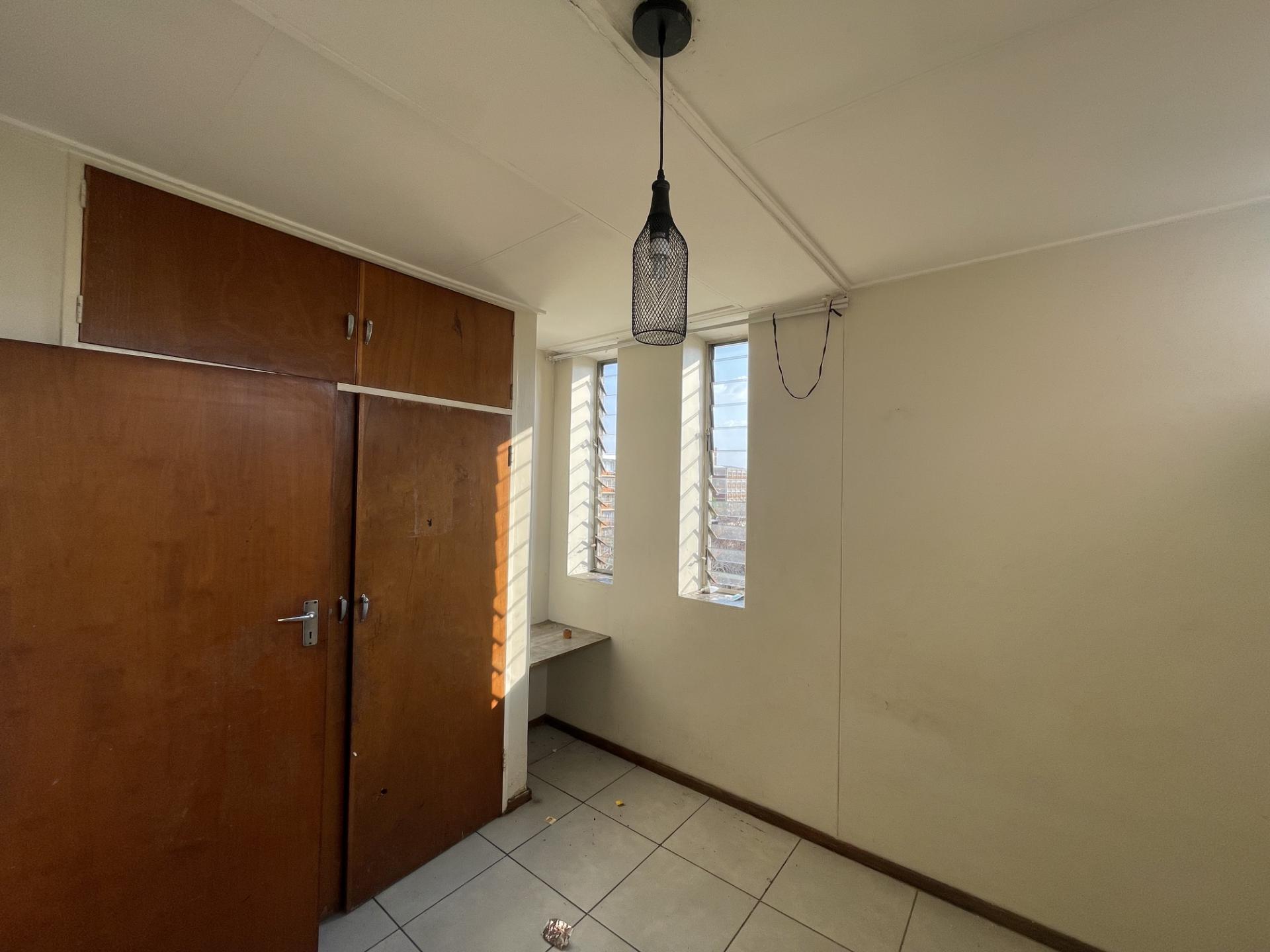  of property in Sunnyside