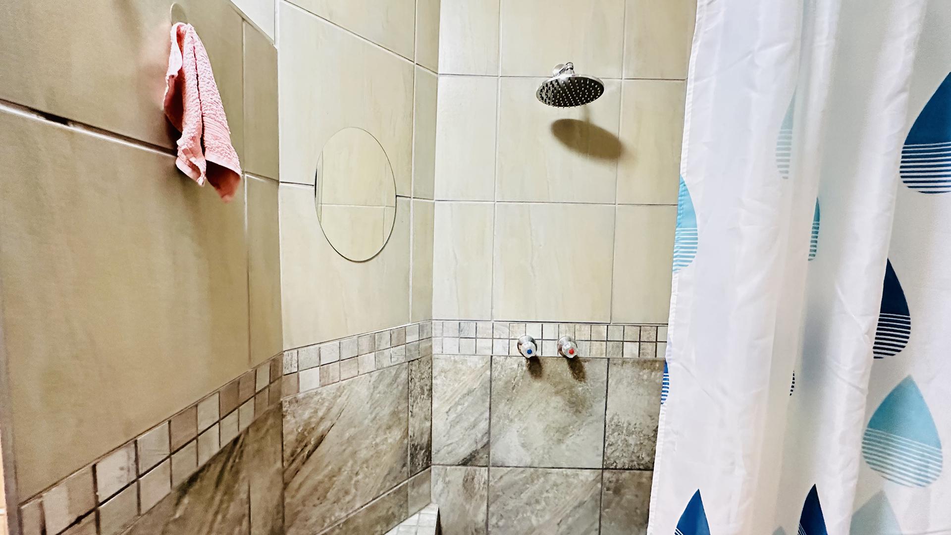 Bathroom 1 of property in Rynfield