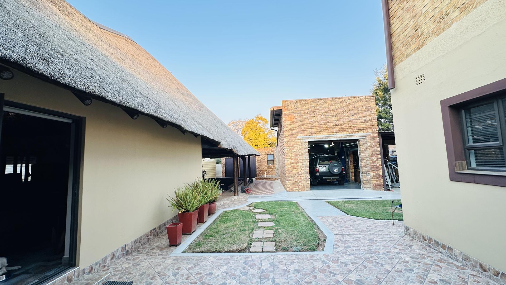 Spaces of property in Rynfield
