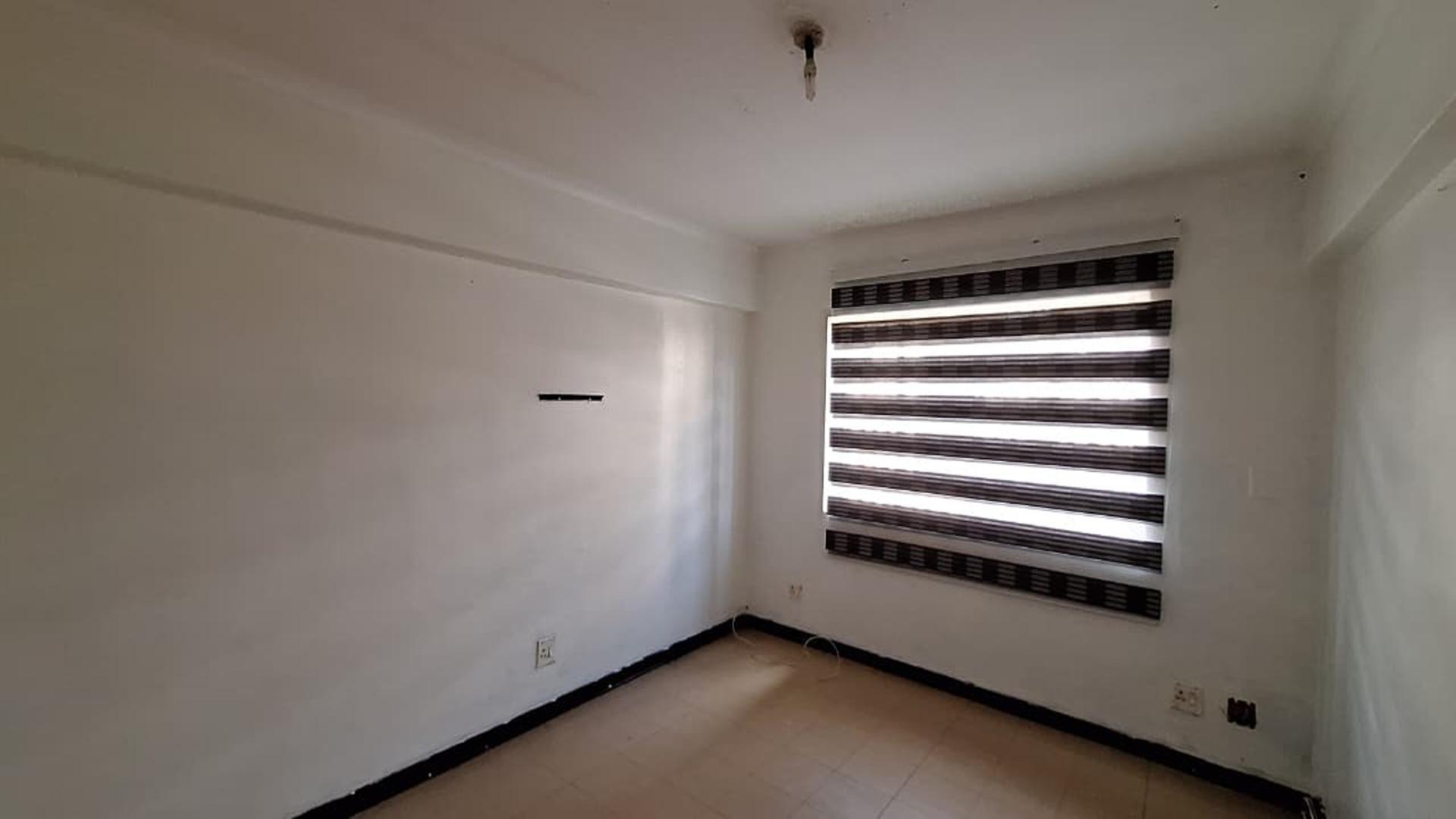 Lounges - 15 square meters of property in Vanderbijlpark