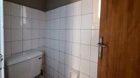Bathroom 1 - 2 square meters of property in Vanderbijlpark