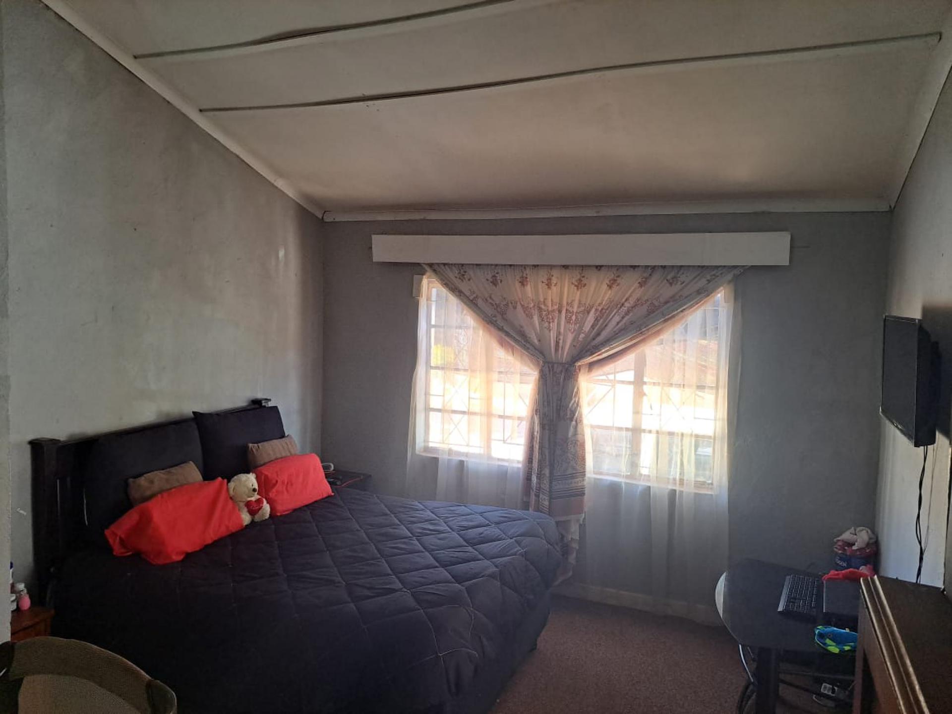  of property in Hofmeyr