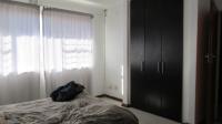 Main Bedroom - 19 square meters of property in Corlett Gardens