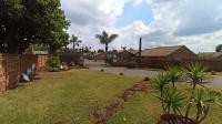 Front View of property in Rooihuiskraal North