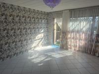  of property in Glenvista