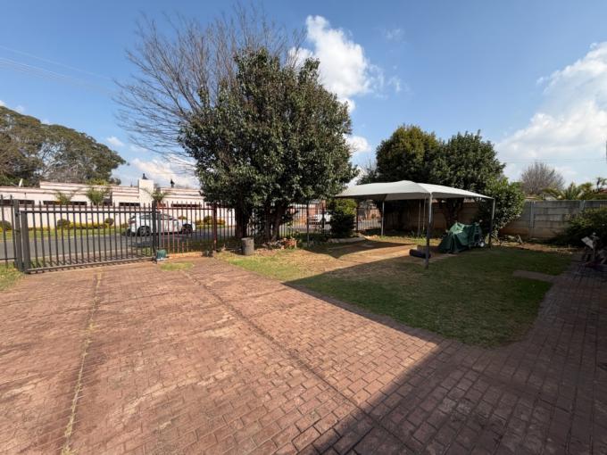 3 Bedroom House for Sale For Sale in Malvern - MR717203