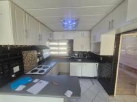  of property in Glenvista