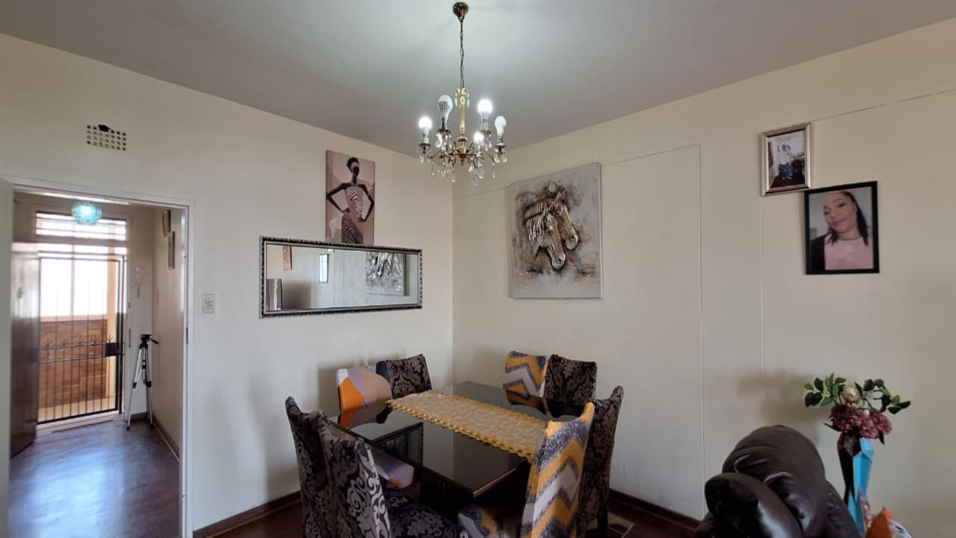 Dining Room - 12 square meters of property in Gresswold
