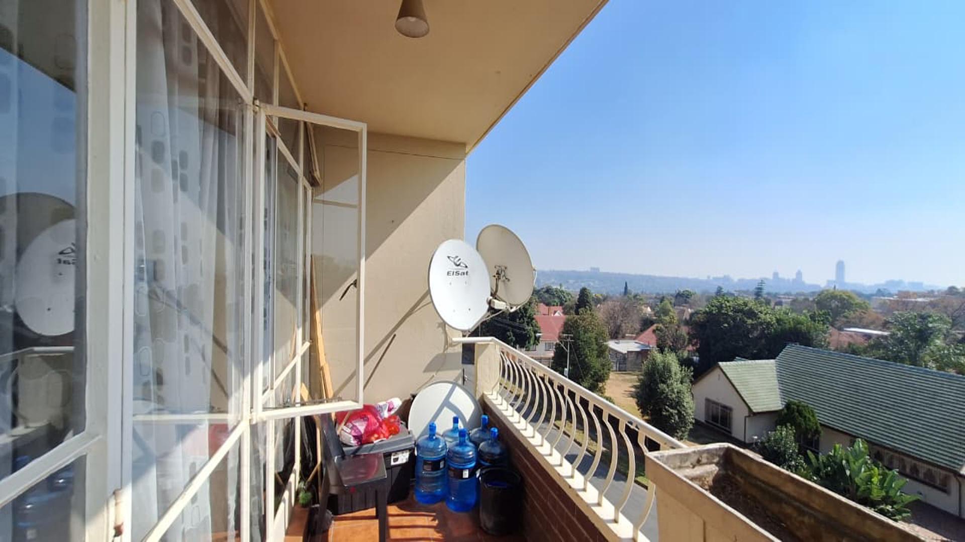 Balcony - 9 square meters of property in Gresswold