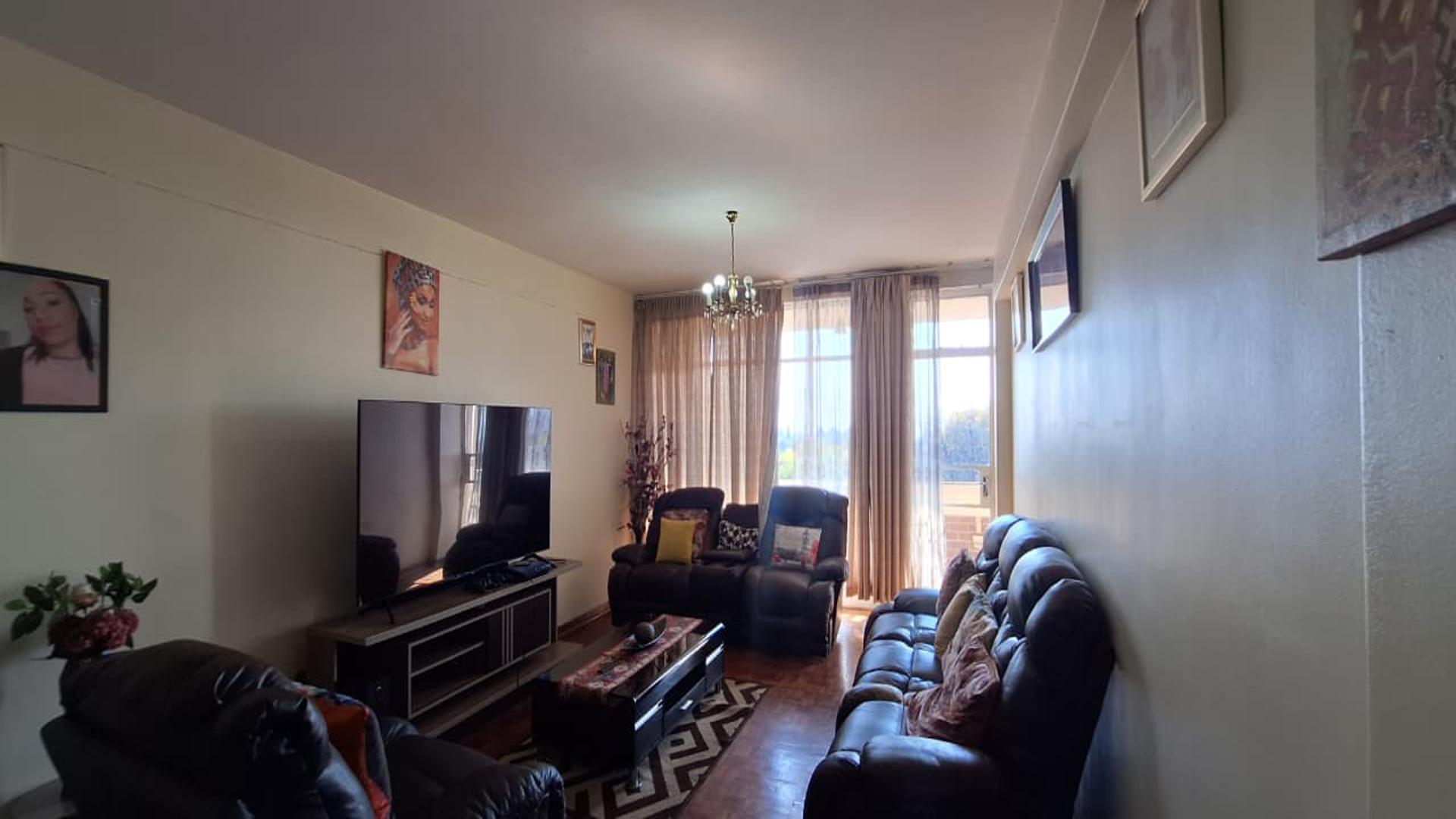 Lounges - 20 square meters of property in Gresswold