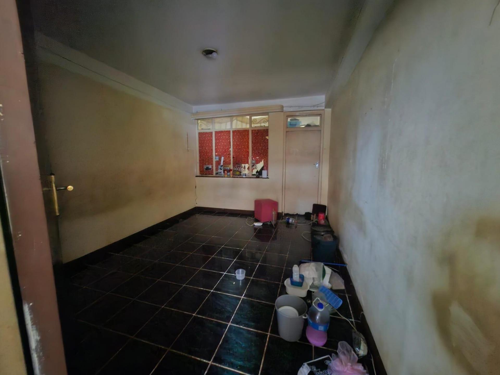  of property in Sunnyside