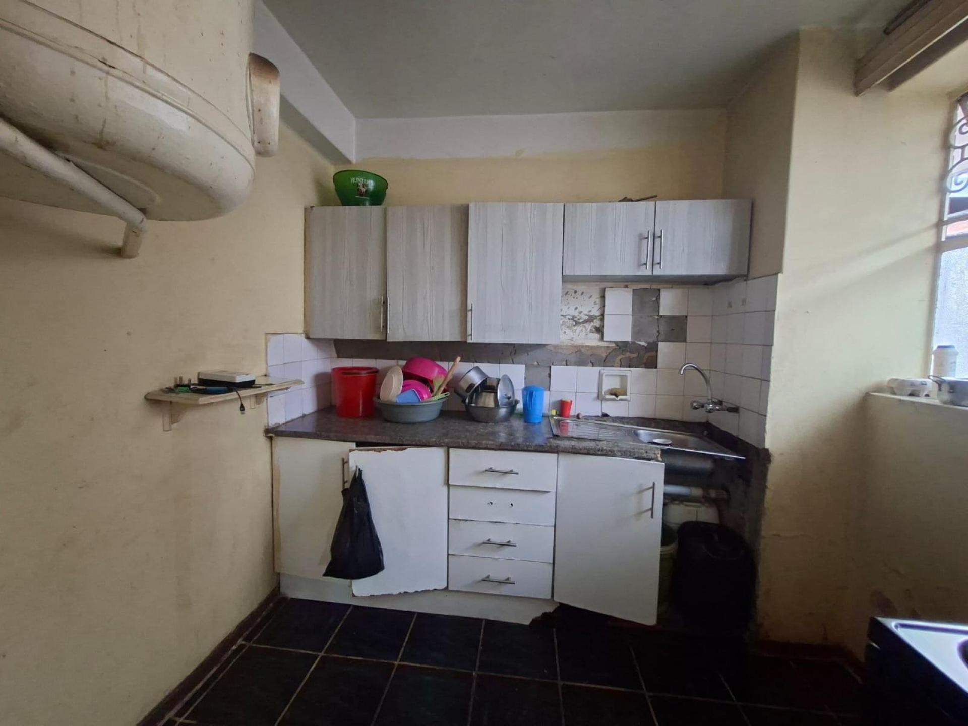  of property in Sunnyside